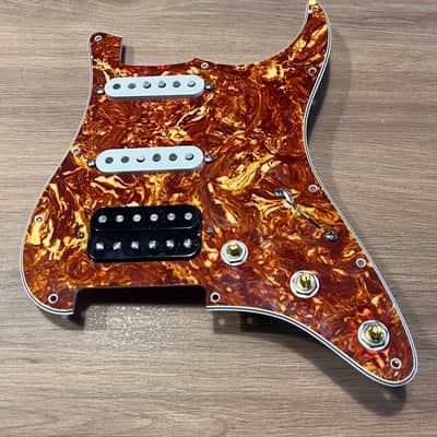 2x Fender Custom 69 Pickups neck and middle image 1