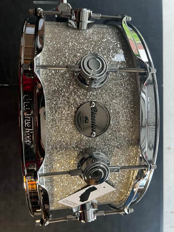 Mint DW 5.5" x 14" Collector's Series Classics Shell Snare Drum - Broken Glass w/ Chrome Hardware