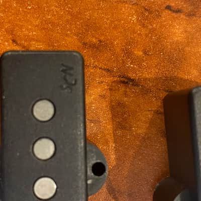 Fender Samarium Cobalt Noiseless (SCN) Jazz Bass V Pickups – Rare & Vintage (2004–2010) - Black image 6