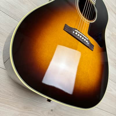 Gibson Southern Jumbo Original Acoustic Guitar - Vintage Sunburst image 3