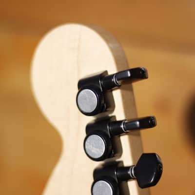 Squier Stratocaster image 10