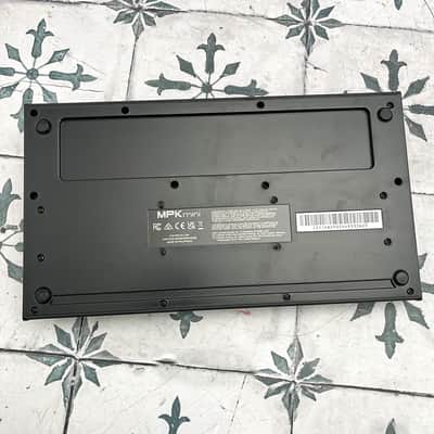 Immagine Akai MPK Mini MKIII 25-Key MIDI Controller - 2