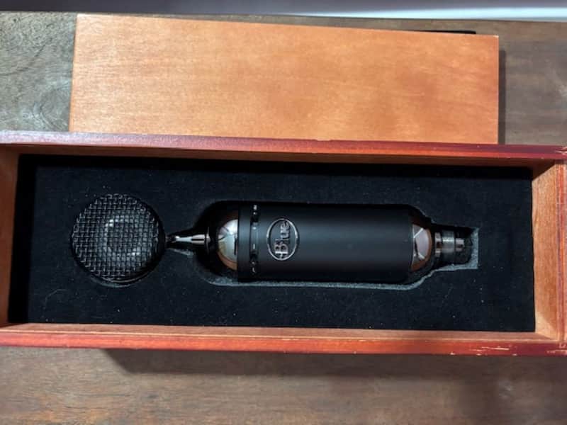 Blue Baby Bottle Large Diaphragm Cardioid Condenser Microphone 2014 - Black image 1