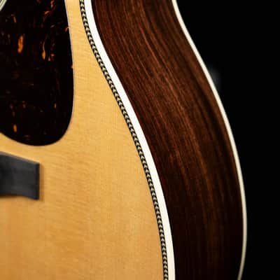 Martin 00-28 Acoustic Guitar - Natural #5342 image 7