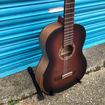 ORTEGA Student Series Pro DeLuxe 4/4 Classical Guitar - Solid Spruce / Catalpa Bourbon Fade image 6