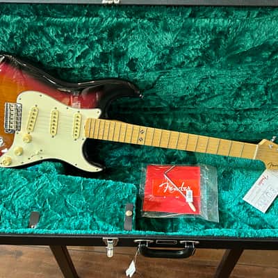 Fender Steve Lacy People Pleaser Stratocaster Chaos Burst #SL000201 7 lbs 15.3 oz. image 1