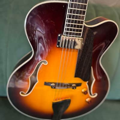 Eastman AR503CE Archtop Single Cutaway 2010 - Present - Sunburst image 5
