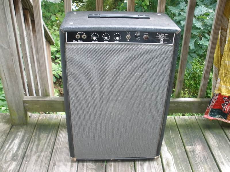 Traynor YBA-2B Bass Mate 15-Watt 1x15" Guitar / Bass Combo image 2