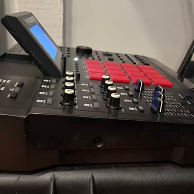 Akai MPC5000 Music Production Center (192 MB Memory Upgrade) Bild 4