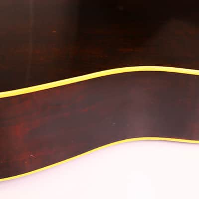 Gibson J-45 "Banner Logo" 1944 with maple back and sides - war years, character and the unmistakable Gibson slope-shoulder sound image 14