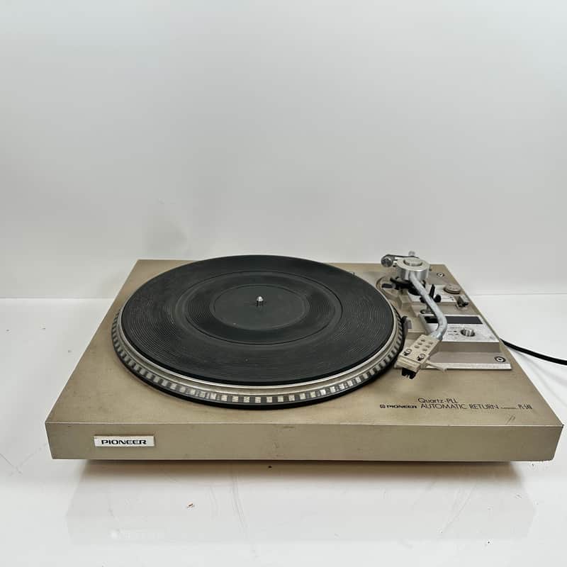 Pioneer PL-540 Quartz Direct Drive Automatic Return Turntable image 1