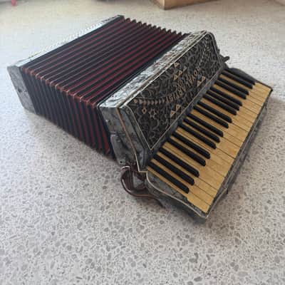 Vintage Royal Artist De Luxe IV German 41/120 Piano Accordion w/ Case image 3