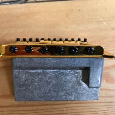 Unbranded Gold finish Stratocaster Guitar Tremolo Bridge Unit 52.5mm image 4