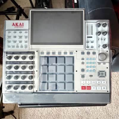 Akai MPC X Special Edition Standalone Sampler / Sequencer 2023 - Present - Grey image 3