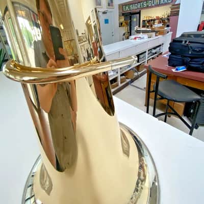 New Alexander model 164 "Kaisertuba" BBb Tuba in Gold Brass,4 valves, Lacquered,Nickel-Silver Garland; with Care Kit image 10