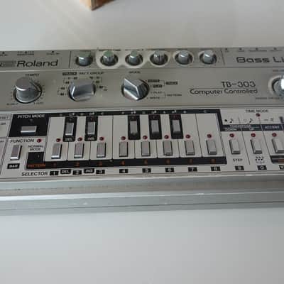 Roland TB-303 Bassline Synthesizer Module 1981 - 1984 - Silver