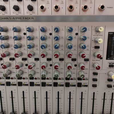 Behringer Eurorack MX1604A 16-Channel Mic / Line Mixer 2000s - Silver image 3