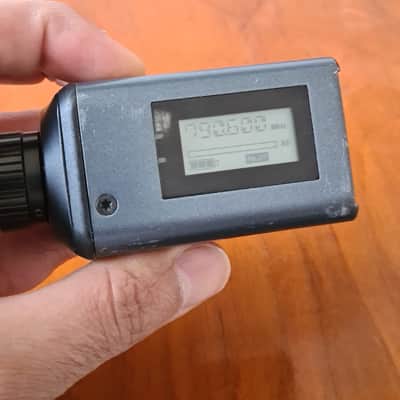 Sennheiser π€ Sennheiser SKP 500 G2 Plug-On Transmitter β Professional Wireless Power image 7