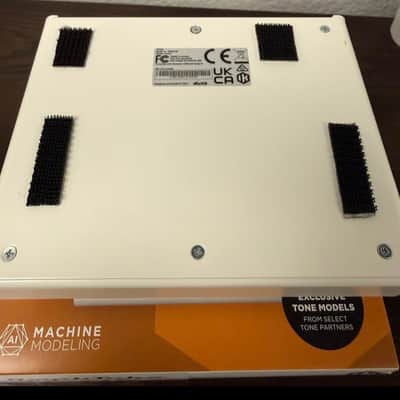 IK Multimedia ToneX Pedal Limited Edition 2024 - White image 6