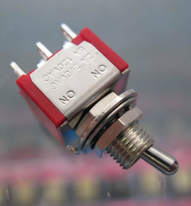 Fender American Deluxe Bass Active-Passive Mini Toggle Switch 0059138000 image 1
