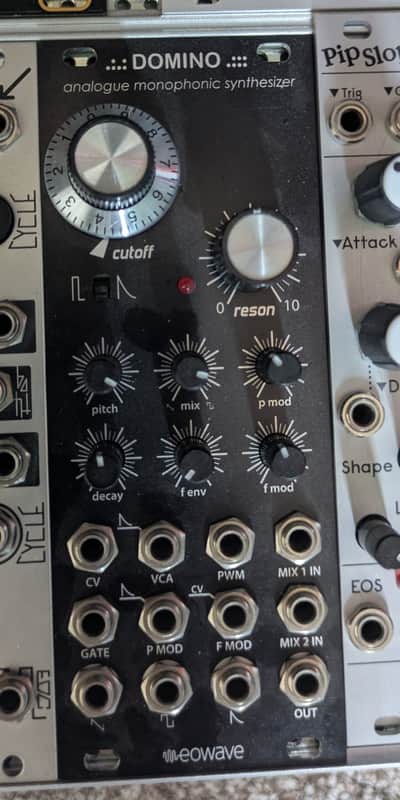 Eowave Domino analogue synth voice (VCO / VCA / envelope) imagen 1