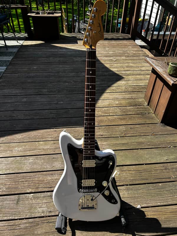 Fender Player Jazzmaster HH with Pau Ferro Fretboard 2018 - 2024 - Polar White