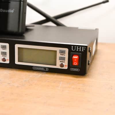 GTD Audio G-787 PLL Pro Wireless Mic Receiver w/ 4 Beltpacks (NO PSU) CG010YA image 2