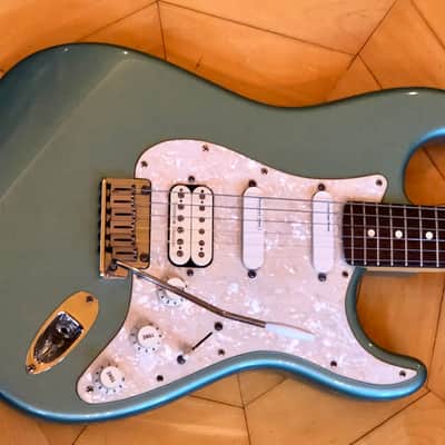 2001 Fender USA Lone Star American HSS Stratocaster Electric Guitar Ocean Turquoise Fender Padded case image 6
