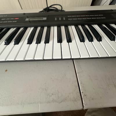 Roland Alpha Juno-2 61-Key Programmable Polyphonic Synthesizer 1985 - 1988 - Black image 2
