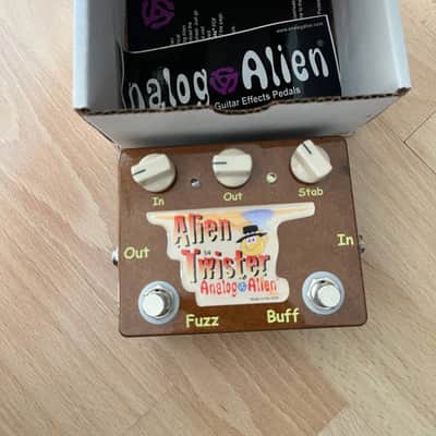Analog Alien Alien Twister 2015 - Red image 7