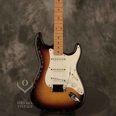 original 1957 Fender Stratocaster Sunburst w/orig. tweed case image 2
