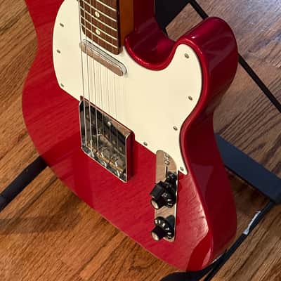2000 - 2001 FENDER MUDDY WATERS TELECASTER!! ~ Candy Apple Red! ~ All Original!! image 3
