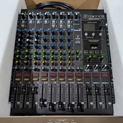 Mackie Onyx12 12-Channel Analog Mixer with Multitrack USB 2021 - Present - Dark Gray image 3