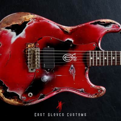 Squier ST-331 Stratocaster Red / Black Made in Japan Heavy Aged Relic image 4