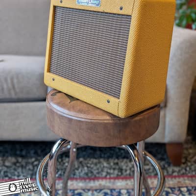 Fender '57 Custom Champ 5-Watt 1x8 Tube Combo, Tweed w/ Cover - Used image 4