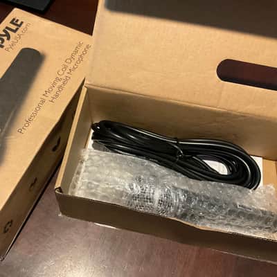 PYLE  Professional Moving Coil Dynamic Microphone PDMIC58 - Black image 3