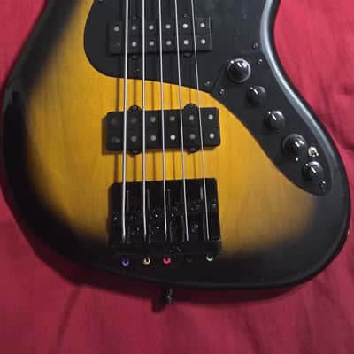 Fender Modern Player Jazz Bass V image 8