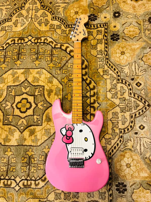 Kitty Sells! 28% Off Hello Kitty Stratocaster - Pink