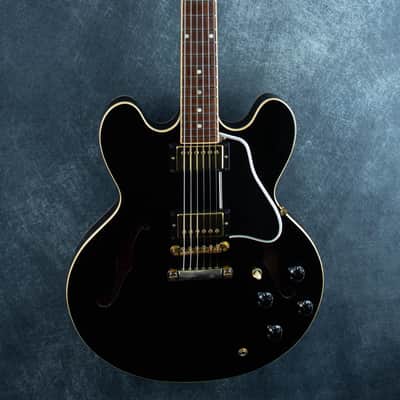 Gibson ES-335 Ebony, Gold Hardware 2009 ~ Secondhand image 1