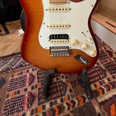 Fender Player Stratocaster HSS Plus Top with Maple Fretboard 2019 - 2021 - Sienna Sunburst image 1