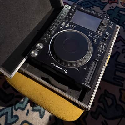 Pioneer CDJ-2000NXS2 Professional Multi Player 2010s - Black image 1