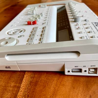 Zoom R16 USB Audio Interface / Digital Multitrack Recorder / Control Surface 2010s - White image 5