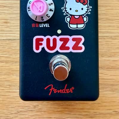 Fender® x Hello Kitty® Fuzz Pedal Black | Reverb