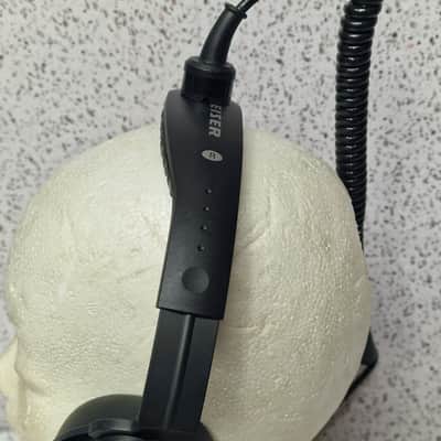 90s Vintage Headphones Sennheiser HD 200 image 8