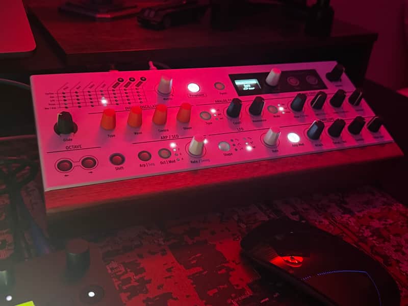 DECKSAVER & WOOD ENCLOSURE BUNDLE Arturia MicroFreak Vocoder Edition 25-Key Algorithmic Synthesizer 2021 - Present - White image 1