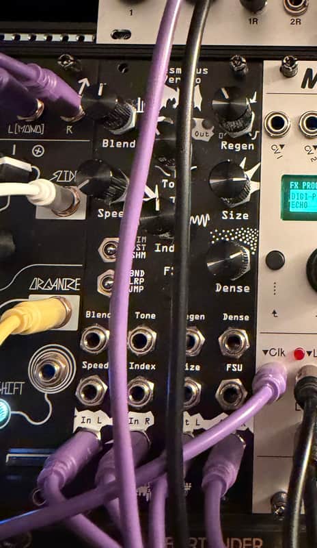 Noise Engineering Desmodus Versio