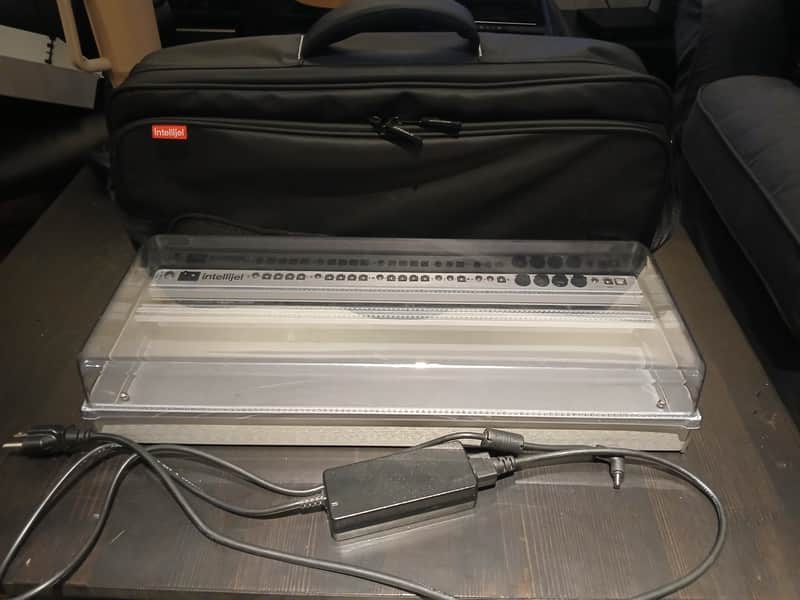 Intellijel 4U 104HP Palette Case | Reverb Canada