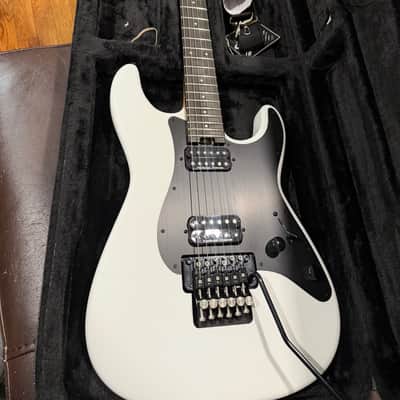 1992 Charvel Jackson CDS-075-SSH STVB (See Through Violet Blue