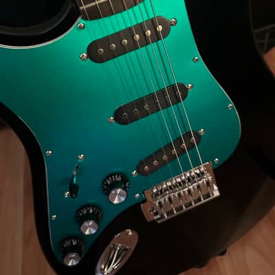 Silvertone SS15 Revolver Double Cut 2000s - Black image 3