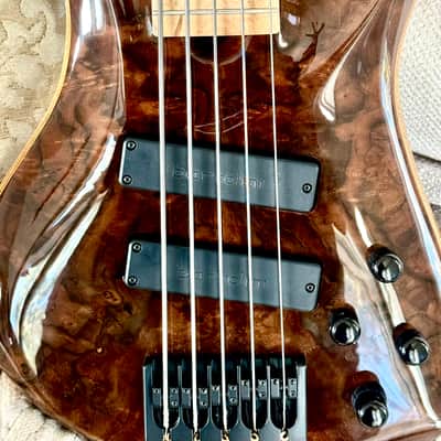 Roscoe LG3005 - Burled Walnut top Gloss image 1